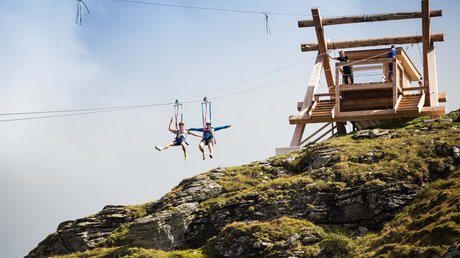 Pictures & Impressions • Der Grubacher: Hotel in Gerlos Friends on the summit ridge in the Zillertal