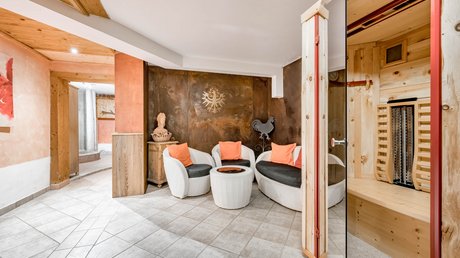 Pictures & Impressions • Der Grubacher: Hotel in Gerlos Wellness area with infrared cabin and seating area